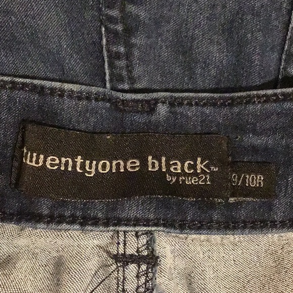 Rue 21 blue jeans - Picture 2 of 3